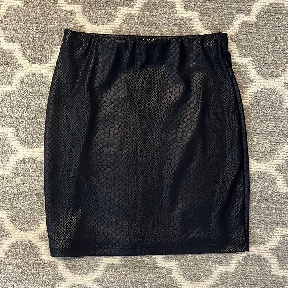 Windsor snakeskin miniskirt